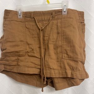 Old navy tan shorts